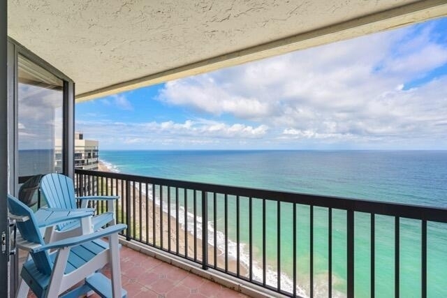 9550 S Ocean Drive - Photo 1