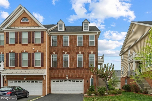 23265 Hanworth Street - Photo 1