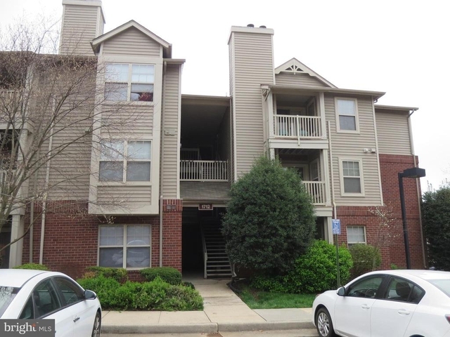 1712 Abercromby Court - Photo 1