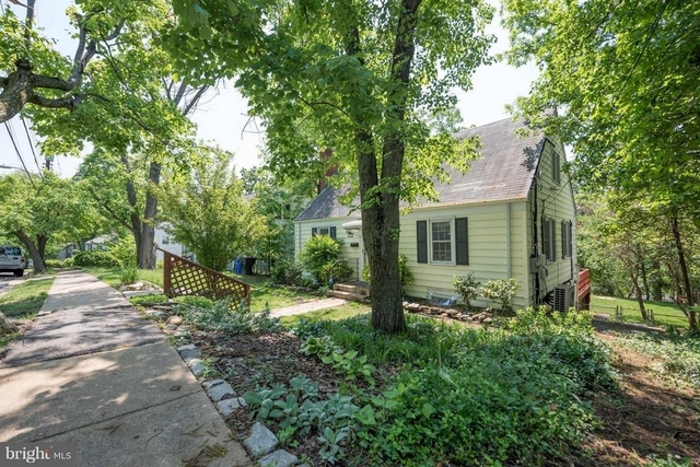 2416 S Culpeper Street - Photo 1