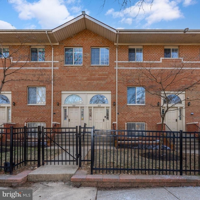 2751 Pennsylvania Avenue - Photo 1
