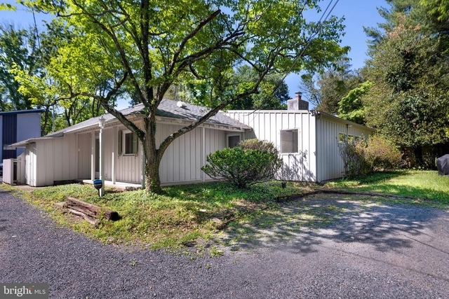 68 Mountain Avenue - Photo 1