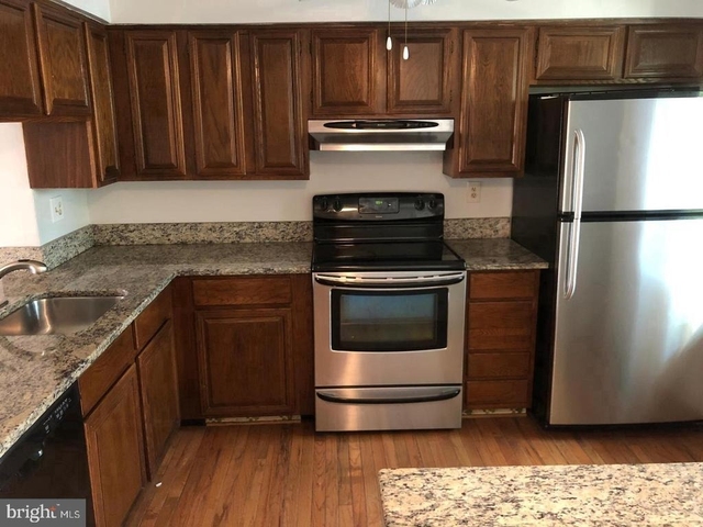 19457 Zinnia Circle - Photo 1