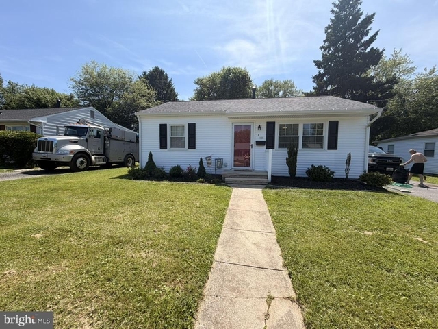 8 S Reed Street - Photo 1