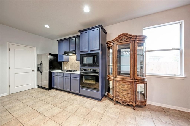 604 Spanish Oak Ter - Photo 1