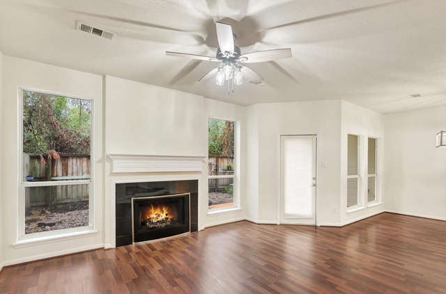 100 Piper Trace - Photo 1