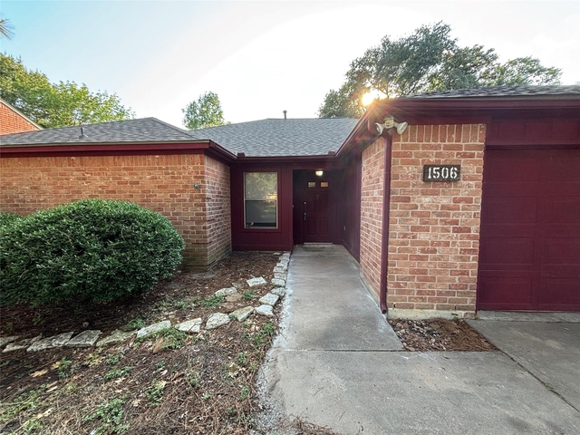 1506 Park Maple Drive - Photo 1