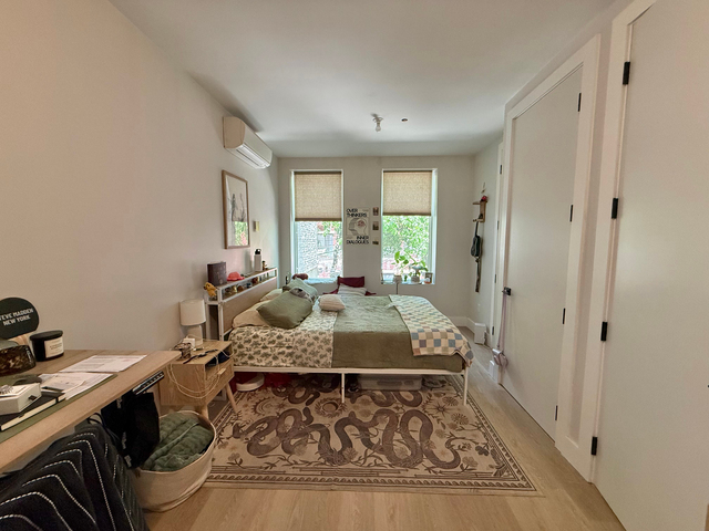 725 Dekalb Avenue - Photo 1