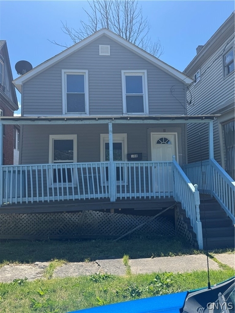 108 Gold Street - Photo 1