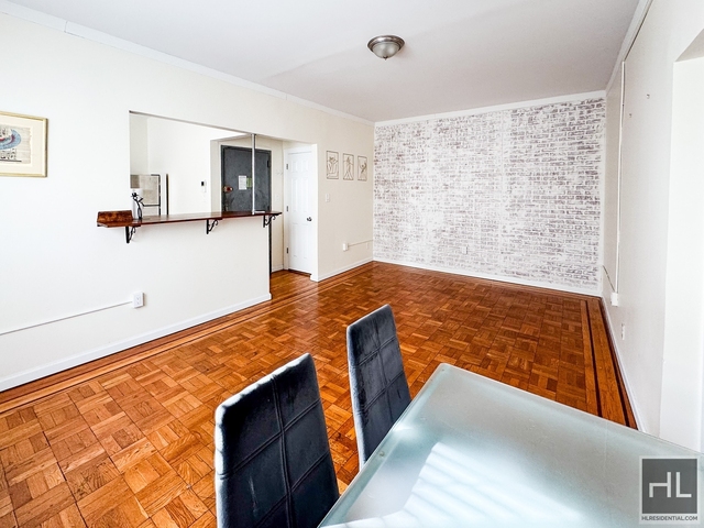 Bay Ridge Avenue - Photo 1