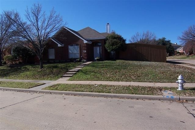 8301 Bells Street - Photo 1