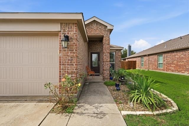 8632 Trailblazer Drive - Photo 1