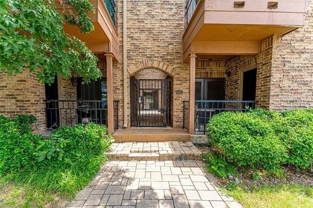 6002 Auburndale Avenue - Photo 1