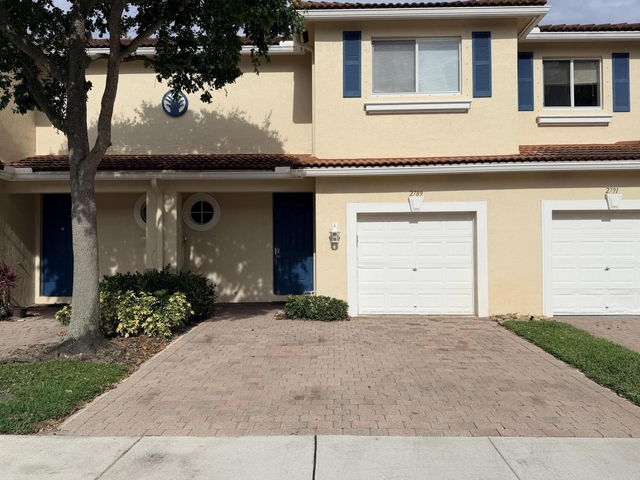 2789 S Evergreen Circle - Photo 1