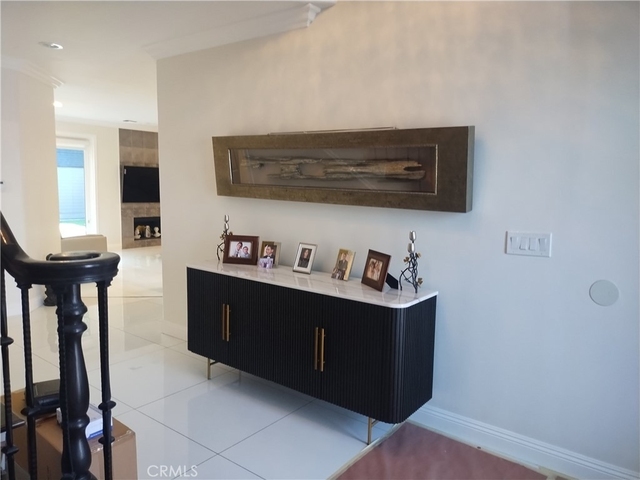 5711 Aura Ave - Photo 1