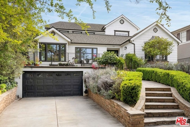 735 Thayer Avenue - Photo 1