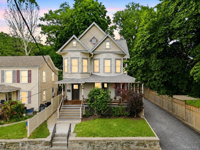 834 John Street - Photo 1