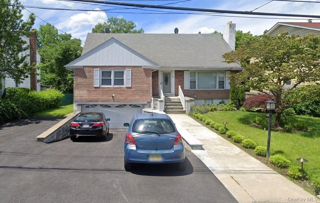 36 Roanoke Avenue - Photo 1