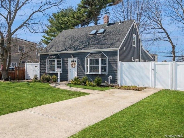 8 Crabtree Lane - Photo 1