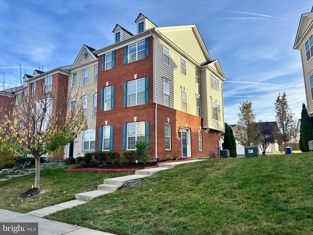 43213 Whelplehill Terrace - Photo 1