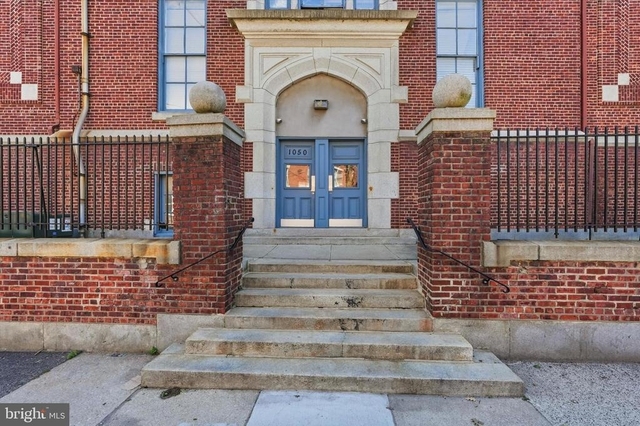 1050 E Montgomery Avenue - Photo 1