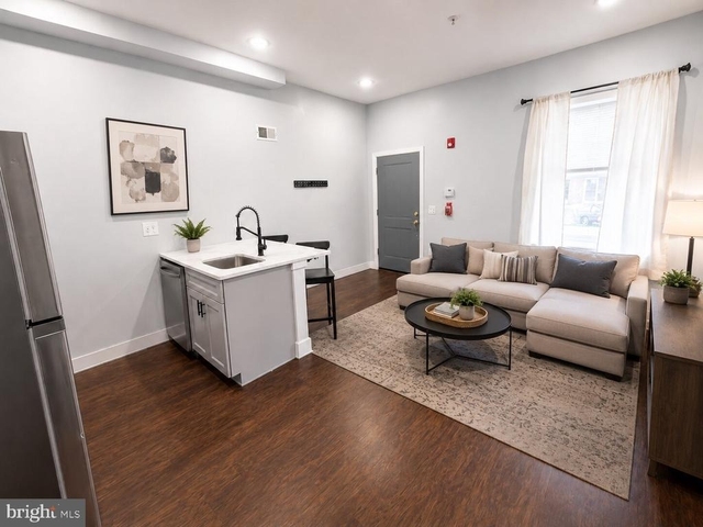 3213 W Susquehanna Avenue - Photo 1