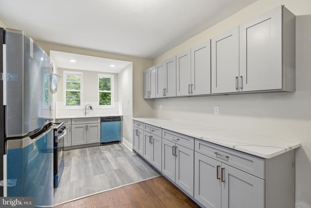 632 W Cumberland Street - Photo 1