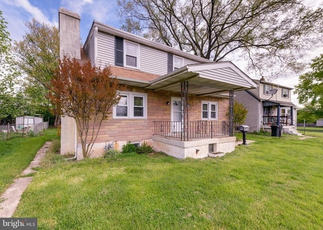 429 Manor Avenue - Photo 1