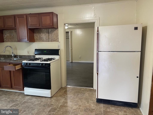 167 Ann Street - Photo 1