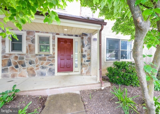 77 Bunker Hill Court - Photo 1