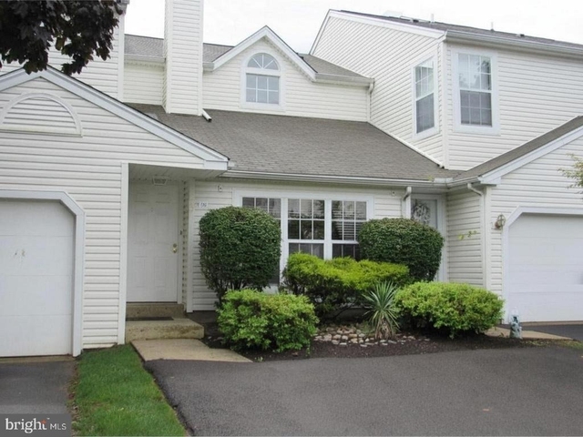79 Portsmouth Court - Photo 1