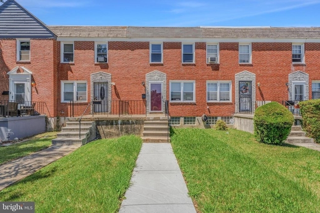 586 Lucia Avenue - Photo 1