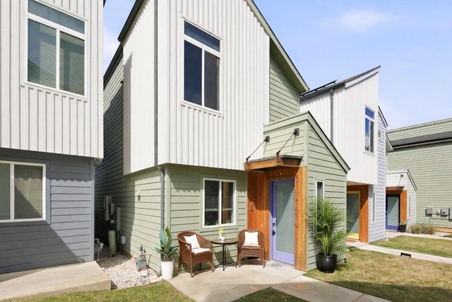 814 N Bluff Dr - Photo 1