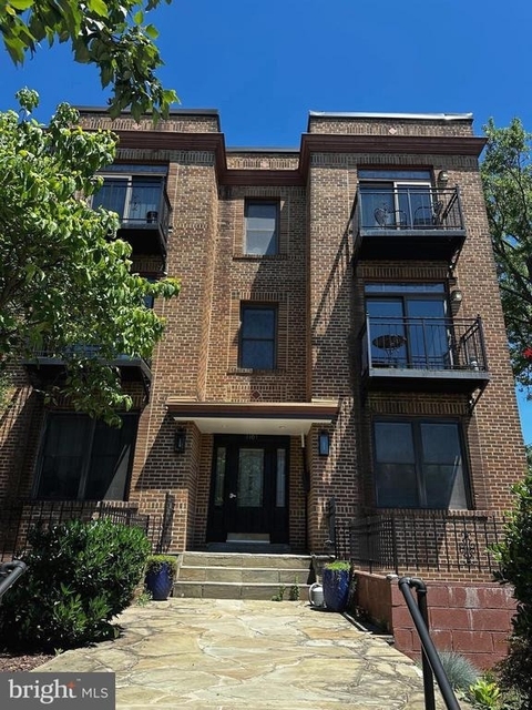 1101 Fairmont Street Nw - Photo 1