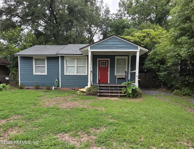 3353 Dellwood Avenue - Photo 1