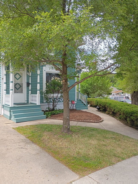 418 Saint Charles Street - Photo 1