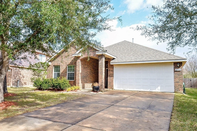 24718 Cobble Canyon Lane - Photo 1