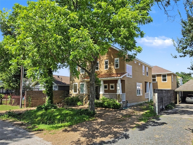 603 Archer Street - Photo 1