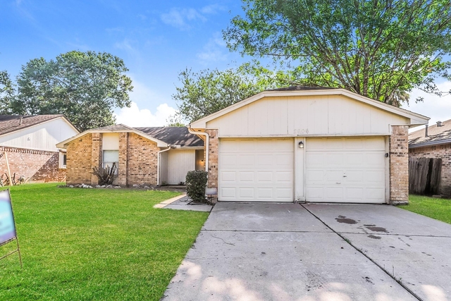 2606 Olster Drive - Photo 1