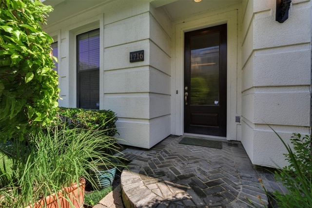 1716 Edwards Street - Photo 1