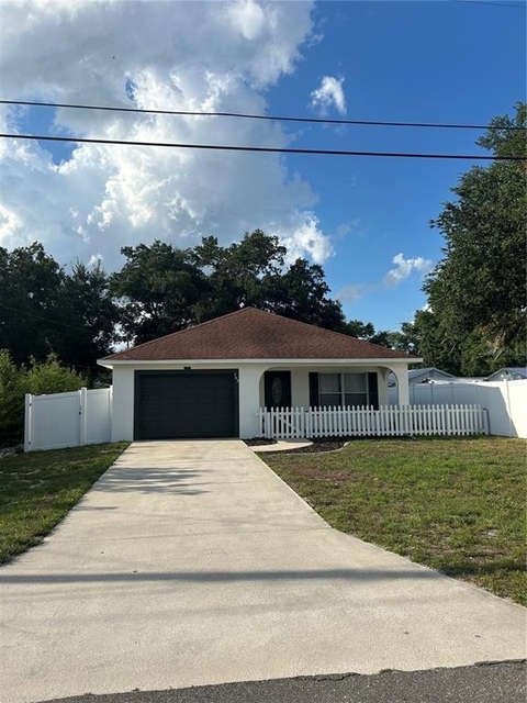 702 Lemon Ave - Photo 1