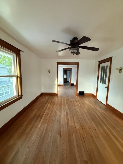 209 Dudley Ave - Photo 1
