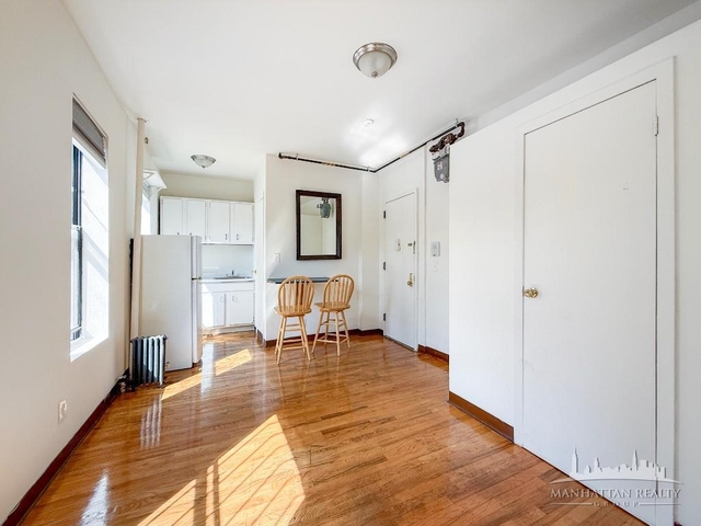 E 14th St - Photo 1