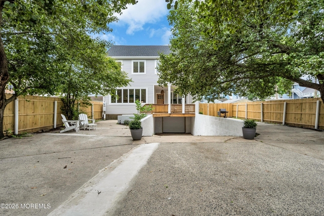 306 E 7th Avenue - Photo 1