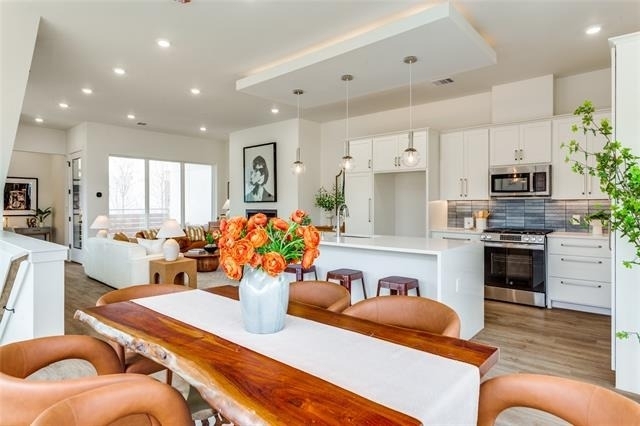 345 College Avenue - Photo 1