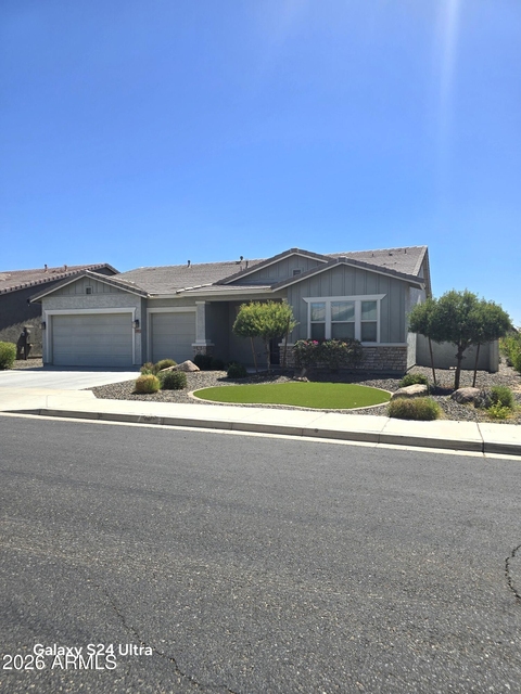 5605 N 189th Drive - Photo 1