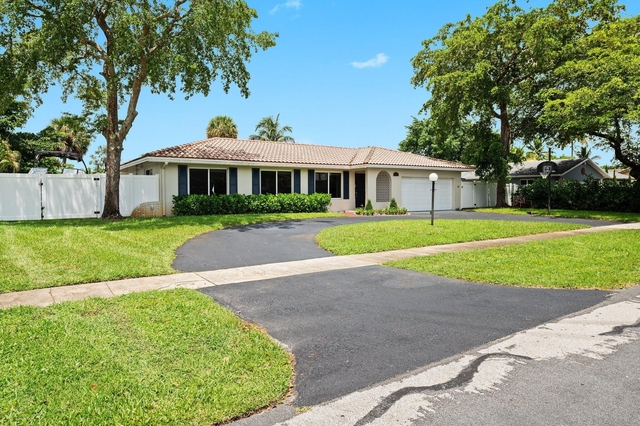 6101 Sw 9th Street - Photo 1