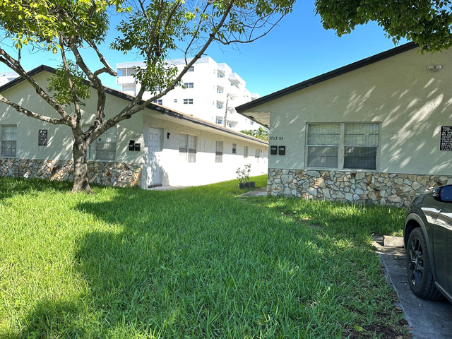 1705 Adams Street - Photo 1