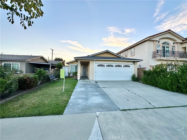 18113 Elaine Avenue - Photo 1