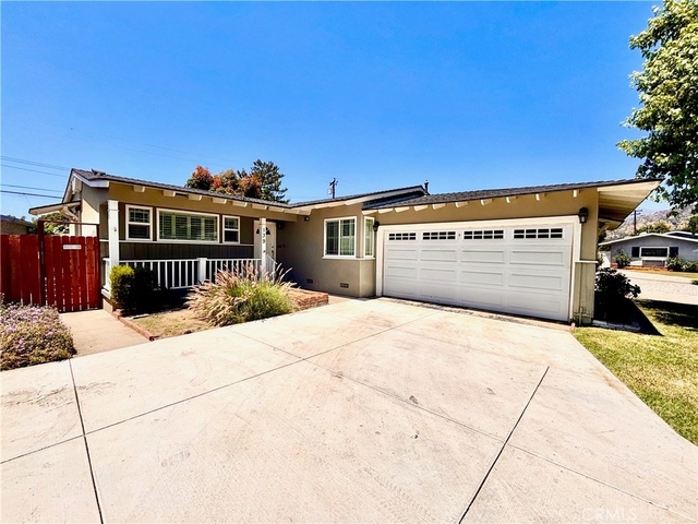139 N Vecino - Photo 1